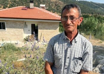 İzmir'deki yangında evini kaybetmişti; afet konutlarındaki yeni evi için gün sayıyor