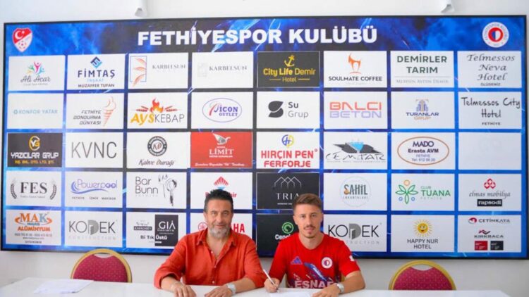 Fethiyespor iki oyuncuya imza attırdı