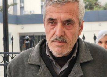 2 yıl önce oğlu miras için aracına bombalı tuzak kurmuştu; kalp krizinden öldü