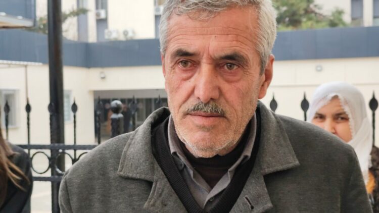 2 yıl önce oğlu miras için aracına bombalı tuzak kurmuştu; kalp krizinden öldü