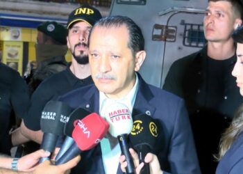 İstanbul İl Emniyet Müdürü Selami Yıldız, Şişli’de dron destekli narkotik ve asayiş denetimine katıldı