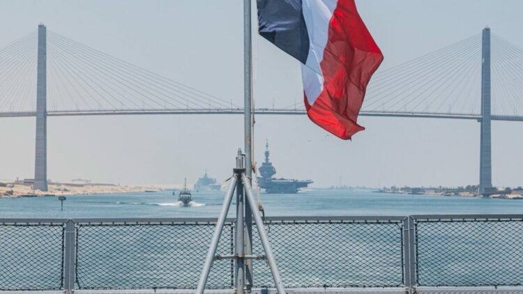 Macron: Charles de Gaulle gemisi Fransa'daki limanına dönüyor