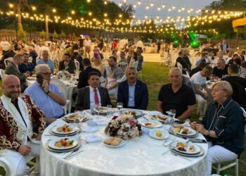 Kırkpınar Ağası Ufuk Özünlü'den pehlivanlara destek gecesi
