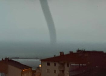 Ereğli’de denizde hortum oluştu