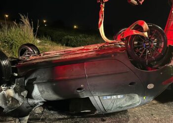 Sulama kanalına düşen otomobilin sürücüsü öldü
