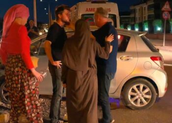 Bursa'da kazada yaralanan sürücüye ilk kontrolü doktor babası yaptı