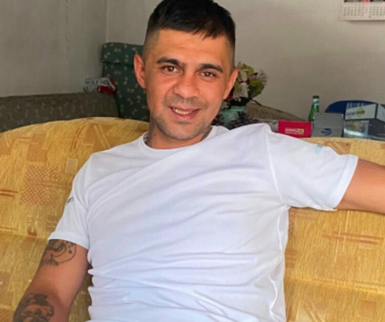 Serinlemek için girdiği baraj gölünde boğuldu
