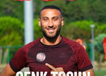 Fatih Karagümrük, Cenk Tosun'u kadrosuna kattı