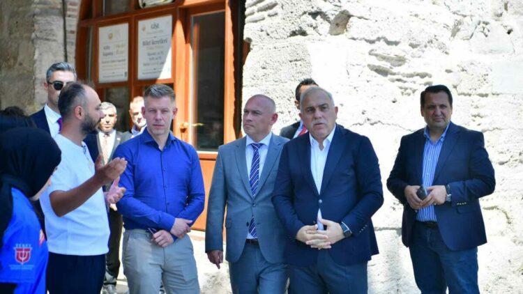 Macaristan Başbakanı Peter Magyar, Yedikule Hisarı’nı ziyaret etti