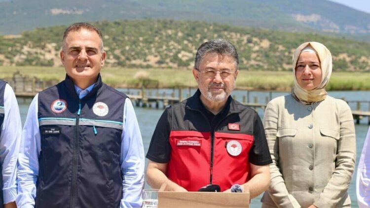 Bakan Yumaklı: Su ürünlerinde 2028 yılı hedefimiz 3 milyar dolar ihracat