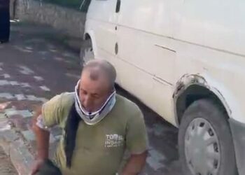 Minibüs ile otomobil çarpıştı: 3 yaralı