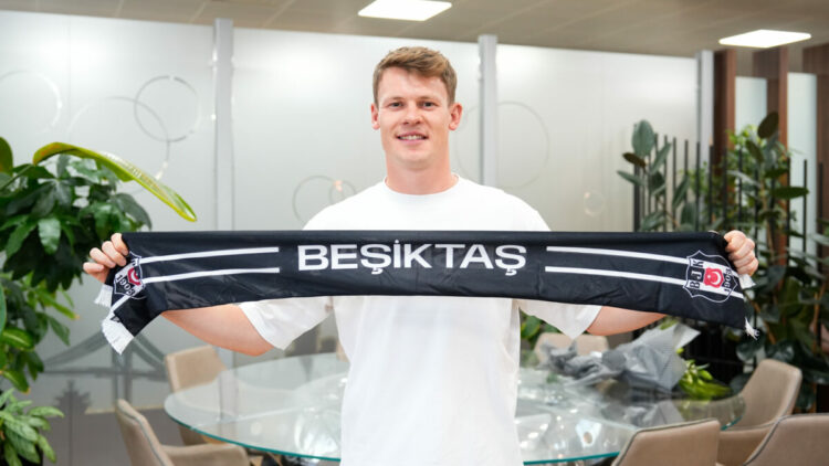 Alexander Nübel ve Doğan Alemdar Beşiktaş için İstanbul’da