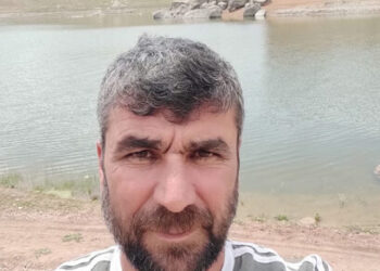 Fabrika inşaatının çatısından düşen işçi öldü
