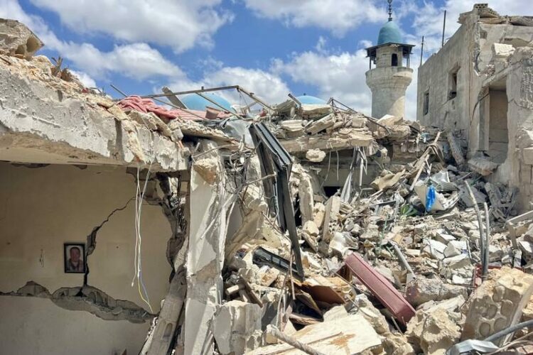 İsrail'in Lübnan'a saldırılarında hayatını kaybedenlerin sayısı 4 bin 321'e yükseldi