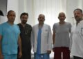 Kanser öyküsü olan hastanın kalbindeki kitle, göğüs kemiği kesilmeden kaburgadan çıkarıldı