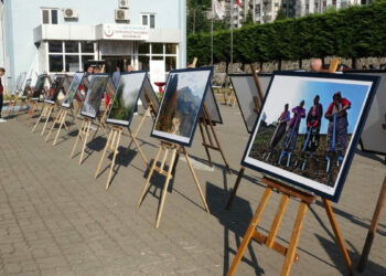 Trabzon'da çektiği 70 fotoğrafını, doğduğu hastaneye bağışladı