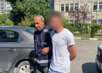 İçerisinde 6 milyon liralık ziynet eşyası olan çantayı alan şüpheliye gözaltı