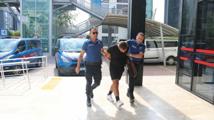 Polise hakaret eden şüpheli, gözaltına alındı