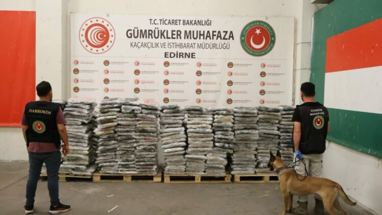Kapıkule'de 1 ton 153 kilo uyuşturucu ele geçirildi