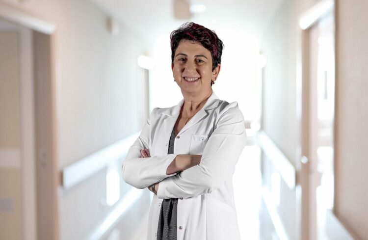 ‘Bilinçsiz vitamin kullanımı sağlığı riske atıyor’