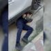 Otomobilin motor kısmına giren yavru kediyi itfaiye kurtardı