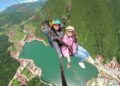 Trabzon'da Uzungöl semalarında yamaç paraşütü heyecanı