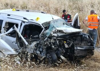 Cenaze dönüşü kaza: anne ile 2 oğlu öldü, 3 yaralı