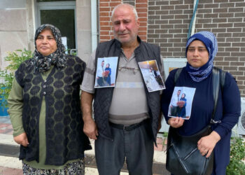 Sözlüsüyle kazada ölen Mustafa’nın babası: Gelinlik damatlık giydireceğim derken kefenle geldiler