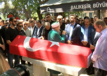 TBMM Başkanı Kurtulmuş, Bandırma’da cenaze törenine katıldı