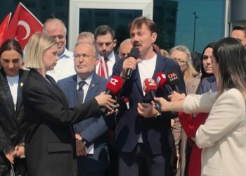 Şehit aileleri ve gaziler, CHP'li Nazife Aktaş'ın 15 Temmuz'u anmamasını protesto etti