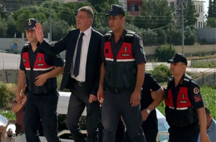 Silifke Belediyesi'nde rüşvet operasyonunda  tutuklu sayısı 10'a yükseldi