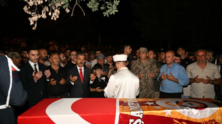 Halı saha maçında kalp krizi geçiren uzman çavuş hayatını kaybetti