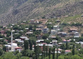 2 yıl önce sel afetini yaşayan mahalleli, taşkın koruma çalışmalarının tamamlanmasını istiyor