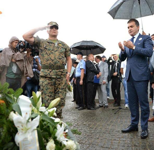 AK Parti'li Çelik, Srebrenitsa Soykırımı'nda hayatını kaybedenleri andı