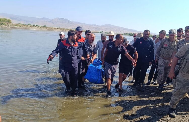 Nehirde kaybolan Berat’ın 8’inci günde cansız bedeni bulundu
