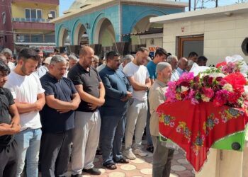 Nehirde boğulan Eda, son yolculuğuna gelinlikle uğurlandı