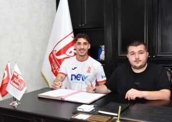 Balıkesirspor'da Ayberk yuvaya döndü