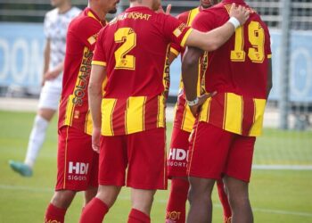 Göztepe Slovenya'da rakip tanımıyor