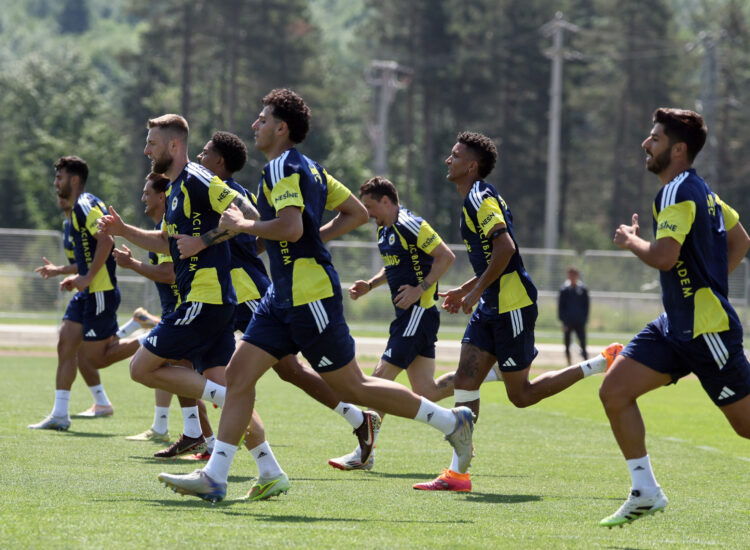 Fenerbahçe, Topuk Yaylası kampını tamamladı