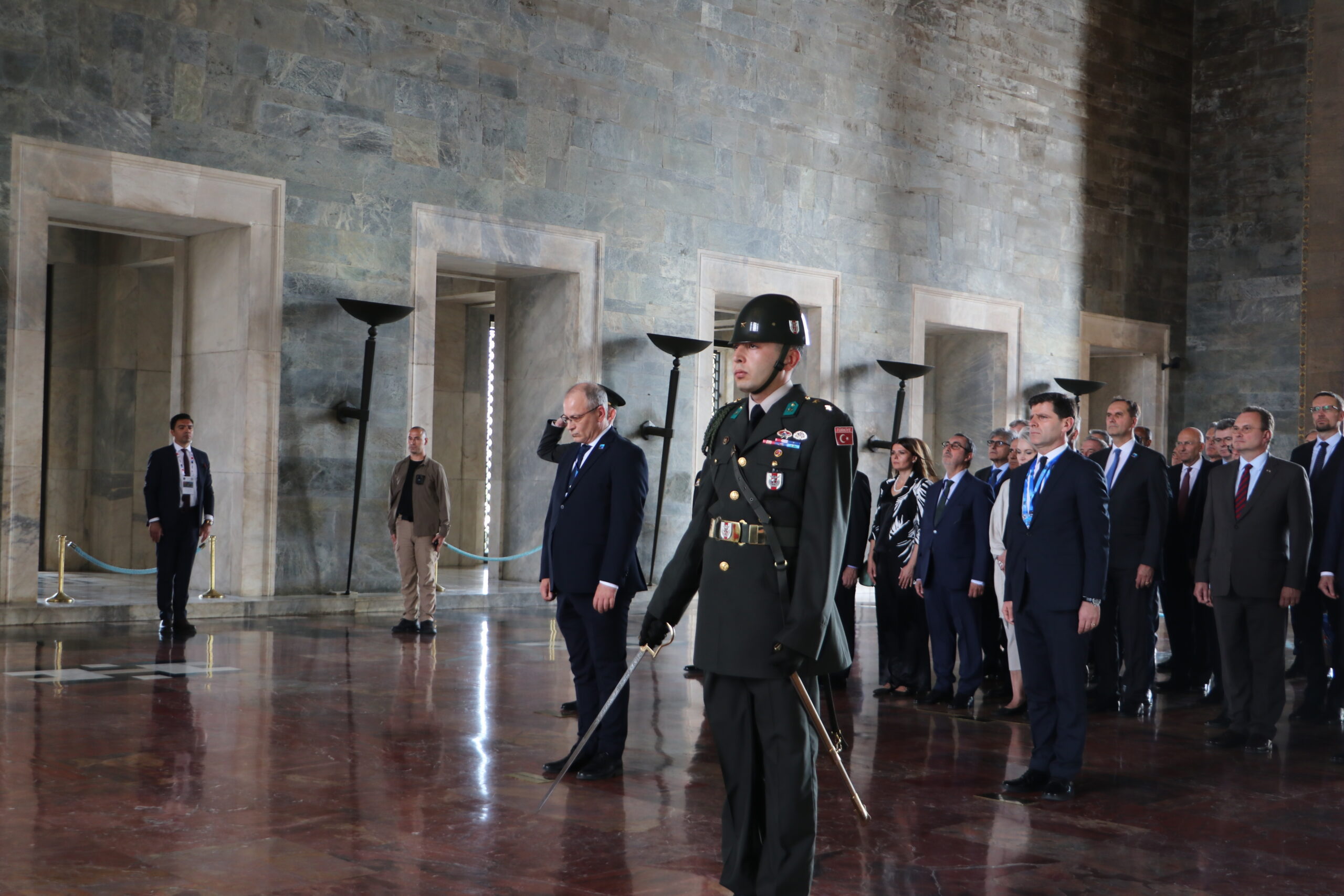 NATO heyetinden Anıtkabir'e ziyaret