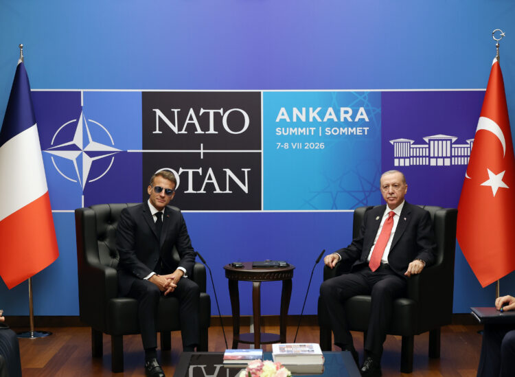 Cumhurbaşkanı Erdoğan, Fransa Cumhurbaşkanı Macron ile bir araya geldi