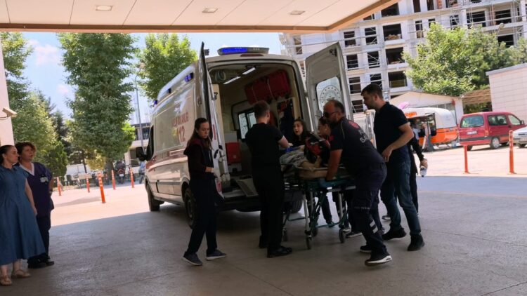 Bursa'da evinde rahatsızlanan hemşire hayatını kaybetti
