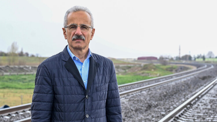 153 yıllık demir yolu güzergahında leylekler için özel önlemler