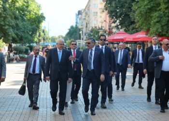 Bakan Çiftçi, Bulgaristan Müslümanlar Diyaneti Başmüftülüğü'nde Başmüftü Dr. Ahmed Hasanov ile bir araya geldi. Fotoğraf: Ankara, (DHA)