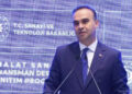 Bakan Kacır: İşletmelerimiz, 250 milyar liralık finansman paketine 1 Eylül'den itibaren başvurabilecek