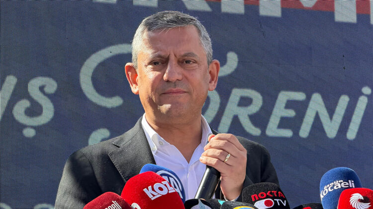 Özgür Özel: İktidara yürüyeceğiz