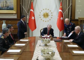 YAŞ kararları açıklandı! 94 personel terfi etti, Hava Kuvvetleri Komutanı değişti
