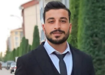 Düğünde bıçaklı kavga: 1 ölü