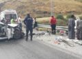 Kızıldağ geçidinde feci kaza: Fındık işçilerini taşıyan minibüs ile otomobil çarpıştı, 6'sı çocuk 11 yaralı