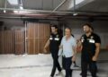 Galatasaray taraftar grubu UltraAslan’ın lideri Sebahattin Şirin’in evinde yaklaşık 8,5 saat süren aramada, toplam değeri yaklaşık 65 milyon lira olduğu belirtilen altın, döviz ve ziynet eşyası ele geçirildi. (DHA)
